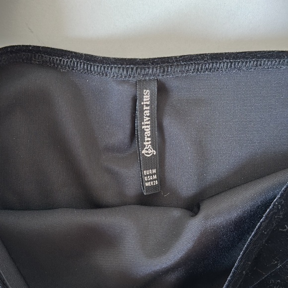 Stradivarius velvet top - Picture 2 of 2